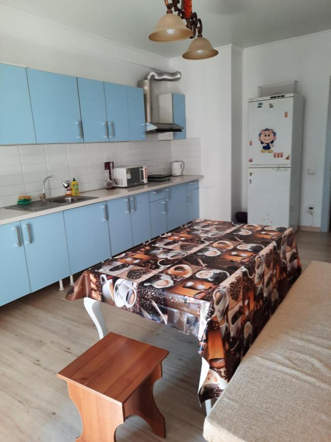 Diplomat - 2 Lägenhet Bishkek Exteriör bild