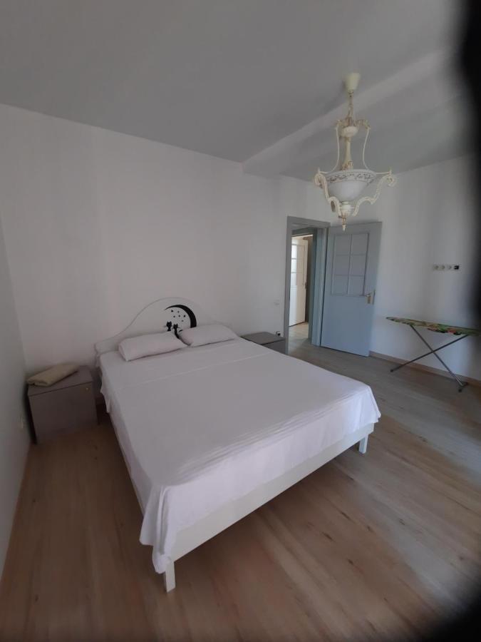 Diplomat - 2 Lägenhet Bishkek Exteriör bild